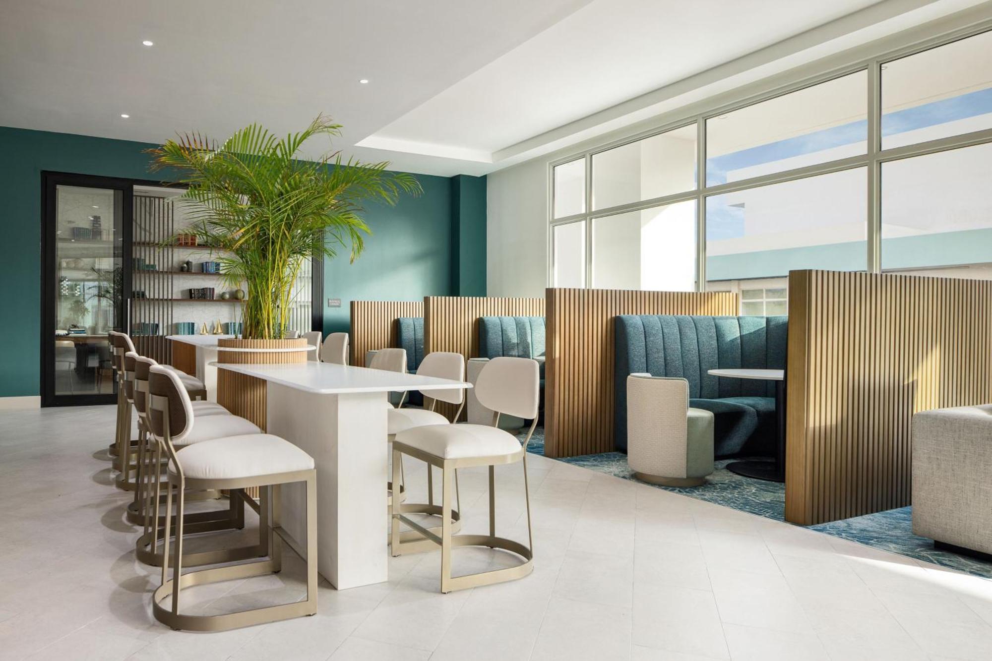 Courtyard By Marriott Curacao Hotel วิลเลมสตัด ภายนอก รูปภาพ